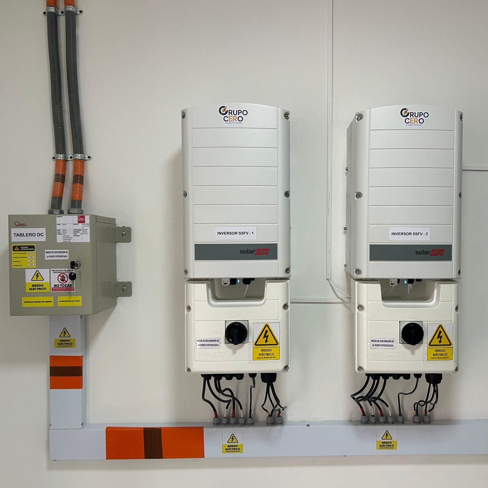 Instalación de Inversores Grupo Cero Fuentes De Oro SolarEdge